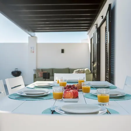 Aridane, Jacuzzi And Heated Pool Vila
